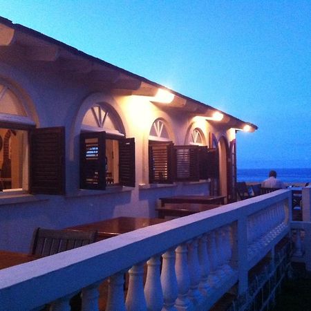 Round House Hotel Bathsheba Luaran gambar