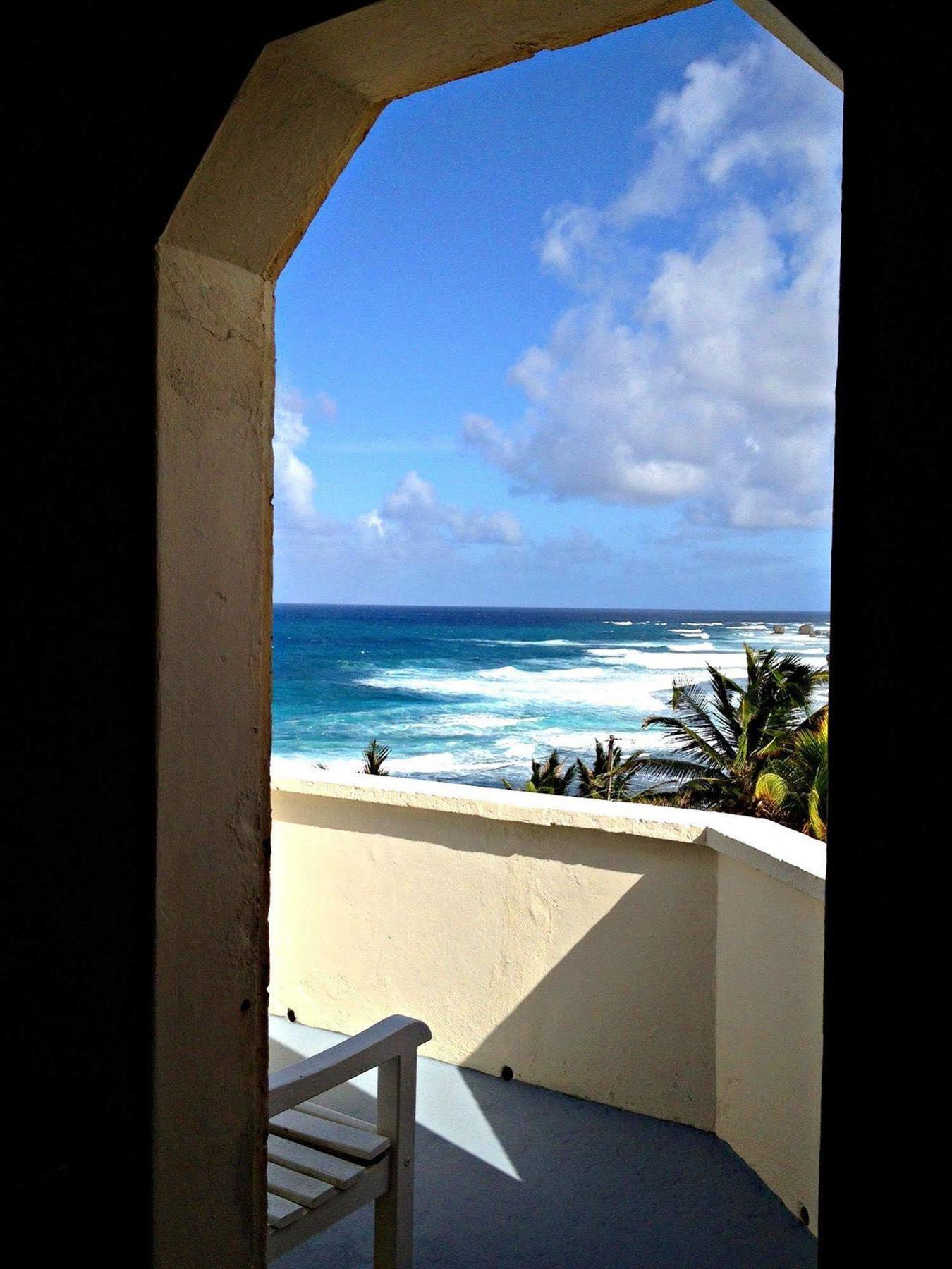 Round House Hotel Bathsheba Luaran gambar